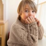 Enkel Patroon Sandnes Garn Collectie 2501 - Soft Knits for Kids - papieruitgave - engels (alleen bij aankoop wol) - keuze uit 8 modellen