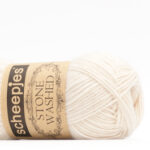 Scheepjes Stone washed Moonstone Ecru (801)