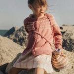 Breipatronen boek Sandnes Garn 2306 Zomer Kids (engels)