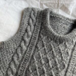 Patroon PetiteKnit - Moby Slipover Baby (engels)