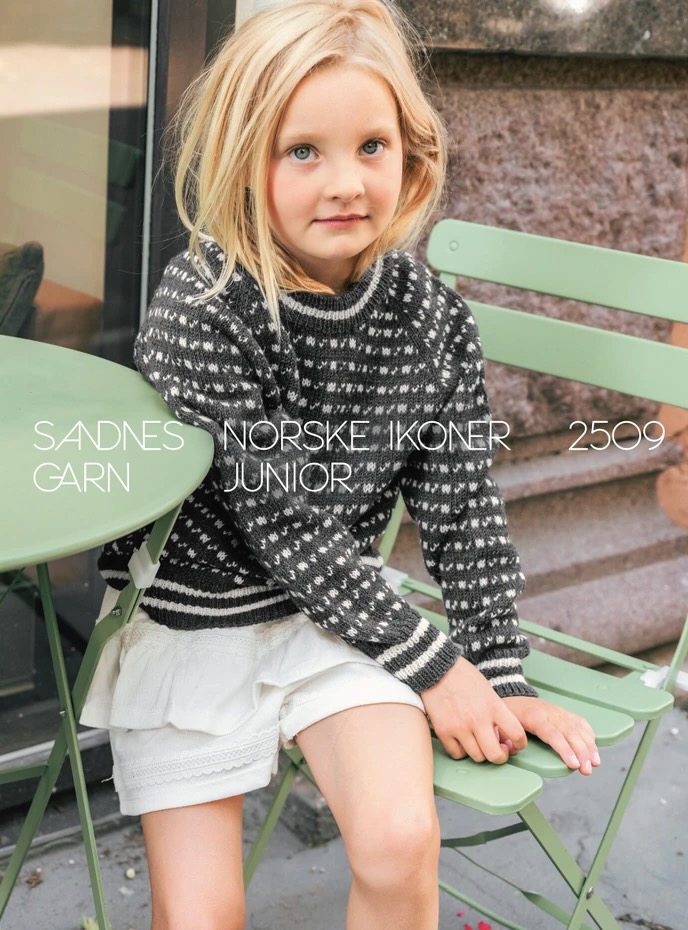 Enkel Patroon Sandnes Garn Collectie 2509 - Norwegian Icons Junior - papieruitgave